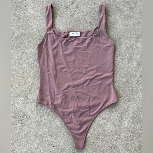 NWOT Aritzia Babaton Contour Thong Bodysuit - Shadow Mauve - Picture 5 of 9